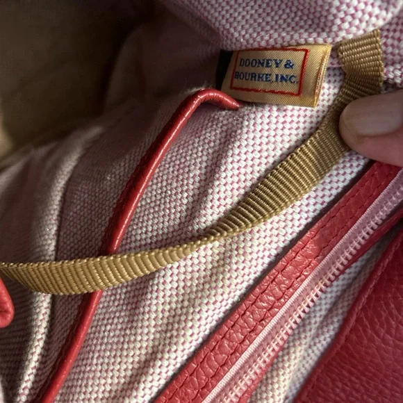 Red Leather Women's Bag - Picture 8 of 15